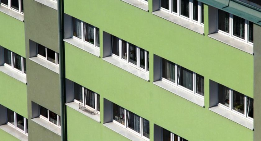 Spółdzielnia od trzech miesięcy zwodzi zniecierpliwionych mieszkańców [LIST]
