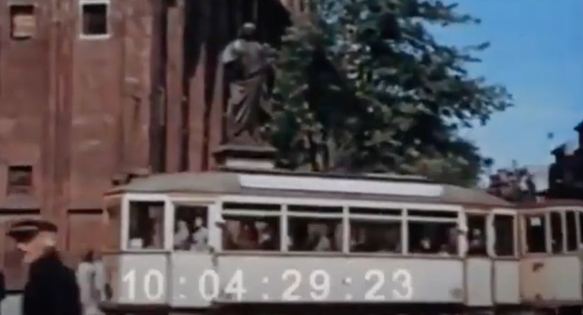 Niesamowite wideo. Toruń na kolorowym filmie w czasach II wojny światowej 