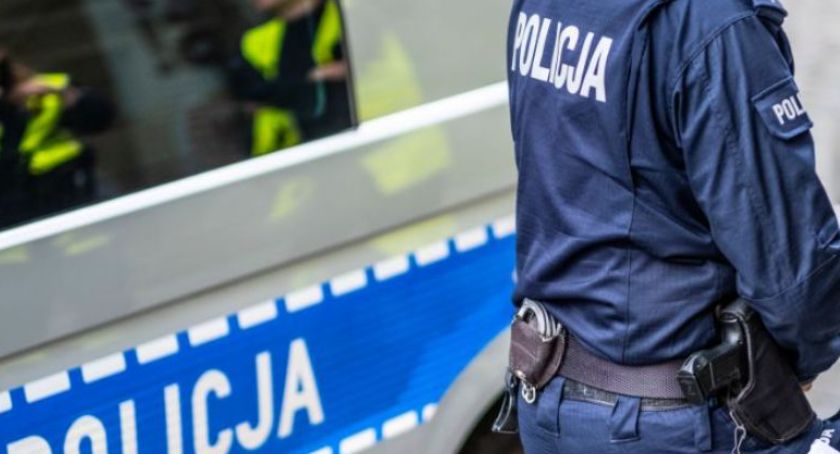 Akcja policji w Toruniu. Kryminalni weszli do jednego z mieszkań