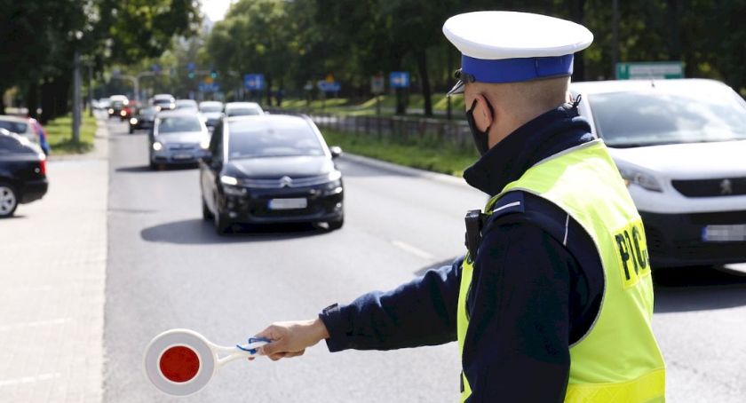 Próba samobójcza w toruńskiej drogówce