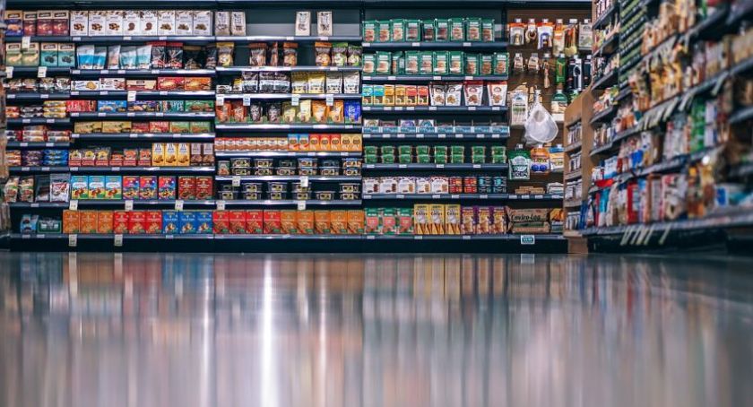 Kolejny supermarket znika z Torunia. Podano datę zamknięcia