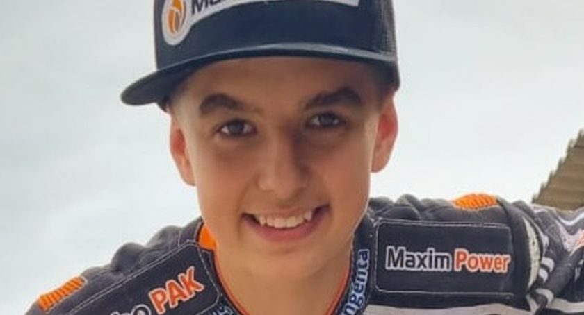 Koszmarny wypadek na Motoarenie. Młody żużlowiec walczy o życie