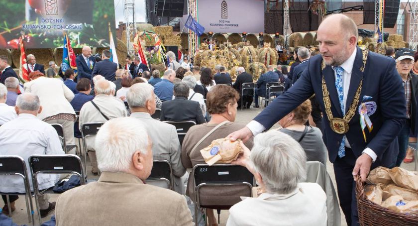 Tłumy bawiły się na wojewódzkich dożynkach w Toruniu [FOTO]