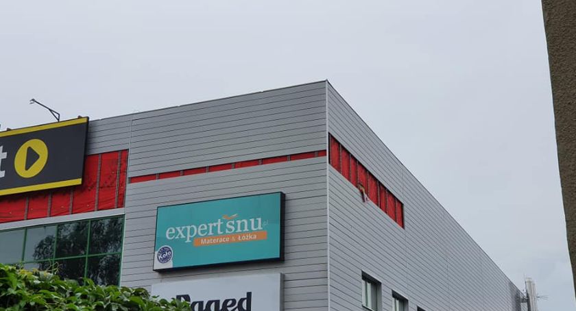 Komplikacje po wybuchu w Toruniu. Galeria została zamknięta