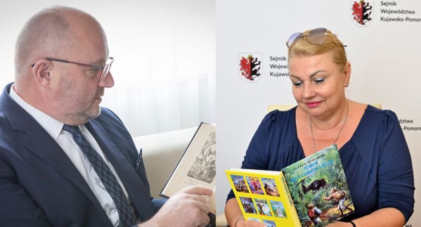„Z klasyką do współczesności” – wystawa w toruńskiej książnicy