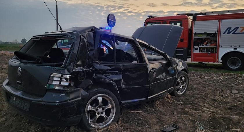 Wypadek na skrzyżowaniu pod Toruniem. Mieszkańcy chcą sygnalizacji
