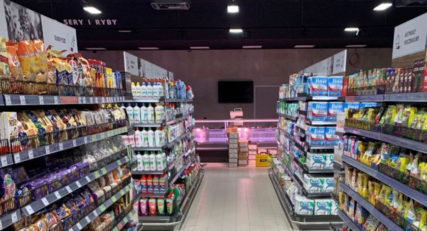 Dowóz zakupów w atrakcyjnej cenie. Toruńska sieć wprowadza nowe rozwiązanie