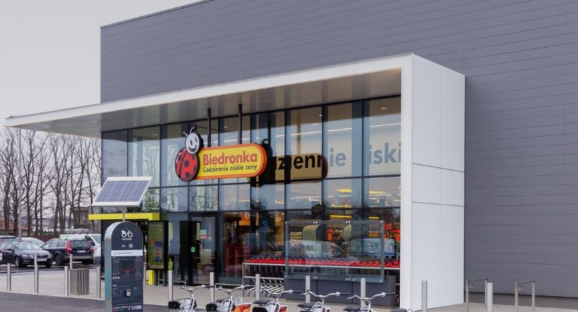 Biedronka w niedzielę będzie zamknięta, ale nie ze względu na zakaz handlu