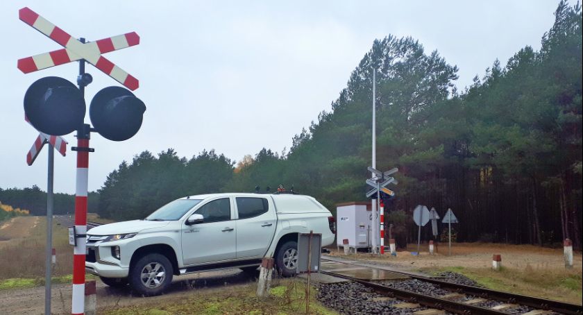 Uwaga! Kolejny przejazd kolejowy pod Toruniem zostanie zamknięty