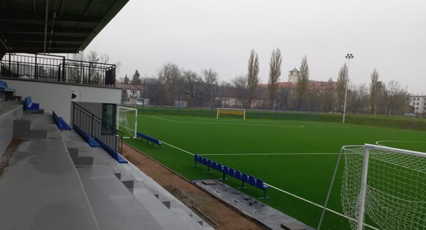 W Toruniu powstał nowy obiekt piłkarski. Boisko otrzymało certyfikat FIFA