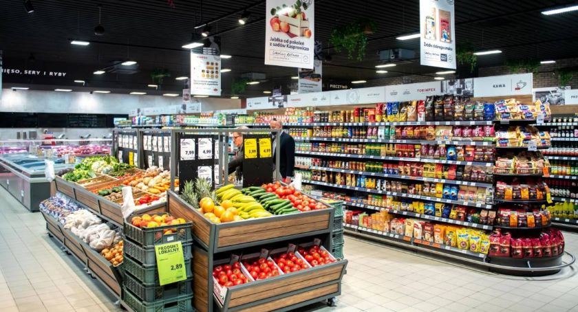 Idiotyczna zemsta. 33-latek zdewastował market w Toruniu