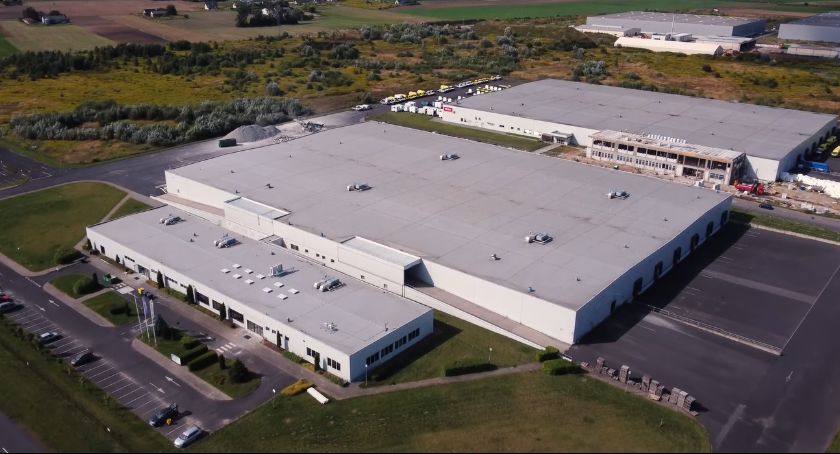 Gigant buduje swoją fabrykę za ponad 100 mln zł pod Toruniem 