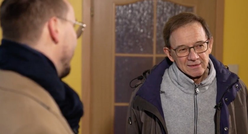 Pan Janusz sprzedał kamienicę w Toruniu, w której mieszkał 69 lat [WIDEO]