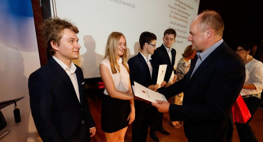 Oto prymusi z Torunia, którzy będą otrzymywać 400 zł miesięcznie