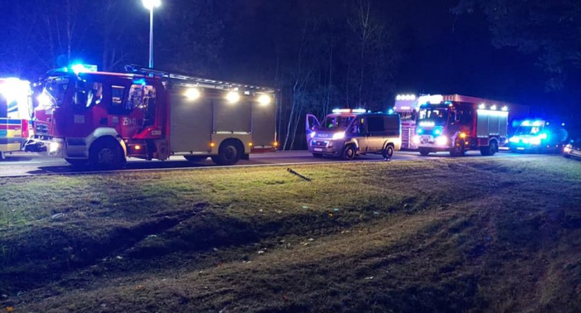Poranny karambol na „trasie śmierci”. Droga zablokowana