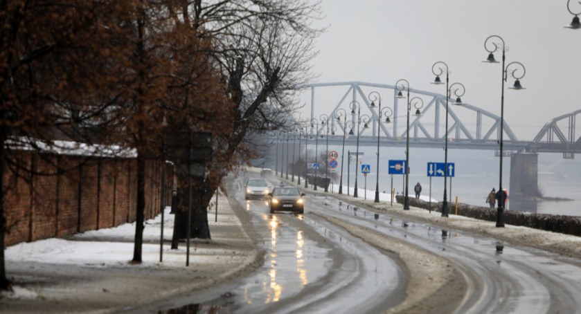 Niebezpieczna pogoda. Do Torunia nadchodzi głęboki niż Nadia