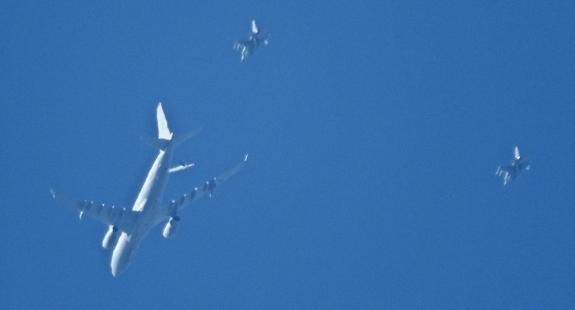 Tankowanie samolotów NATO na toruńskim niebie [FOTO]