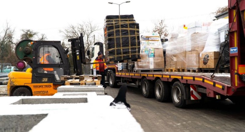 Firma z Torunia przekazała Ukrainie leki i sprzęt medyczny za pół miliona zł