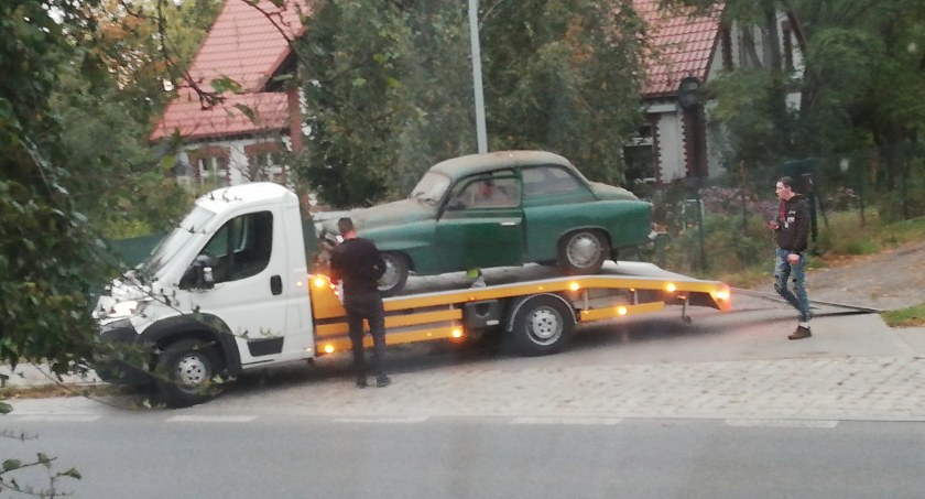 W Toruniu skradziono motoryzacyjne „perełki”. Policja prosi o pomoc