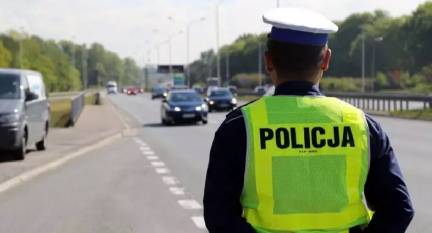 Kradziony Mercedes z okolic Wołomina został zatrzymany w Toruniu