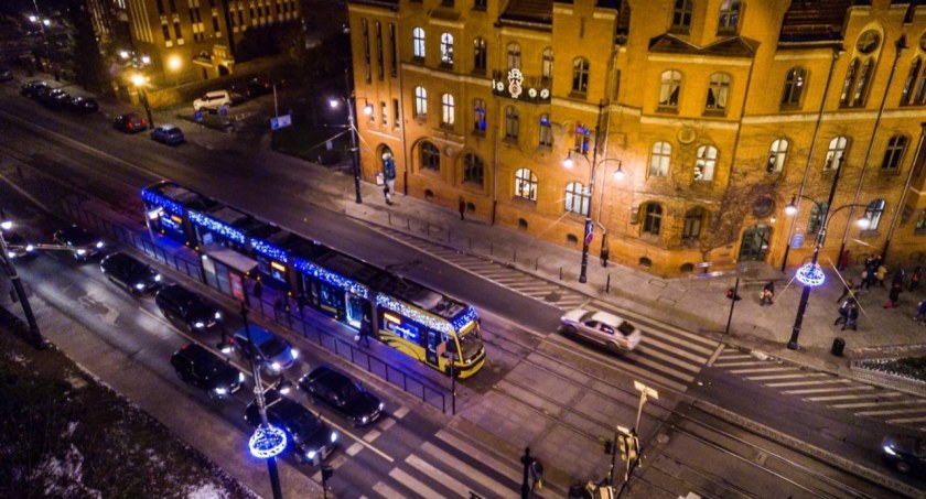 W Toruniu przestały kursować nocne tramwaje. Prezydent wyjaśnia