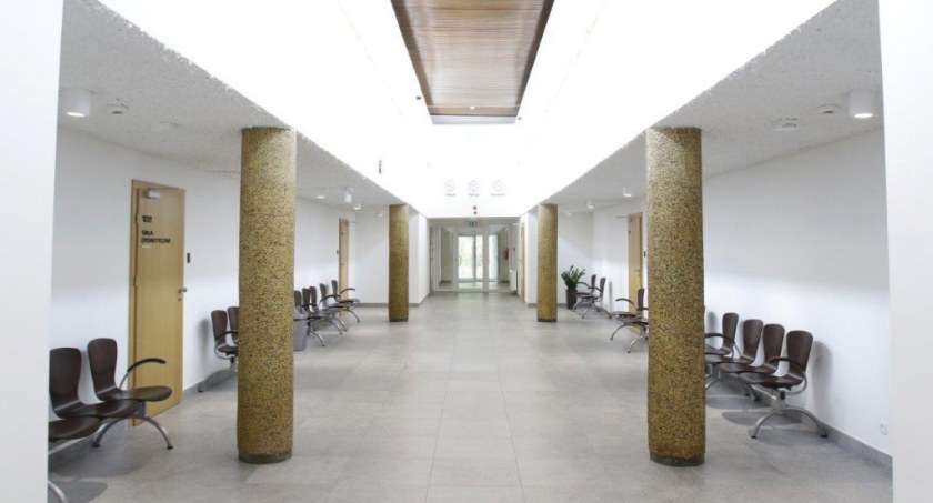 Koniec pewnej epoki w Toruniu. Budynek słynnej przychodni pełni nową funkcję