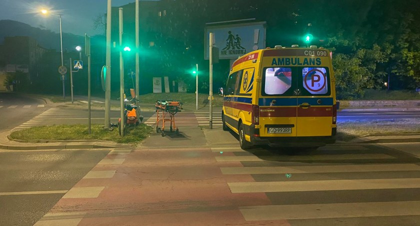 Kobieta zasłabła na rowerze w Toruniu. (Nie)zwykła reakcja świadka