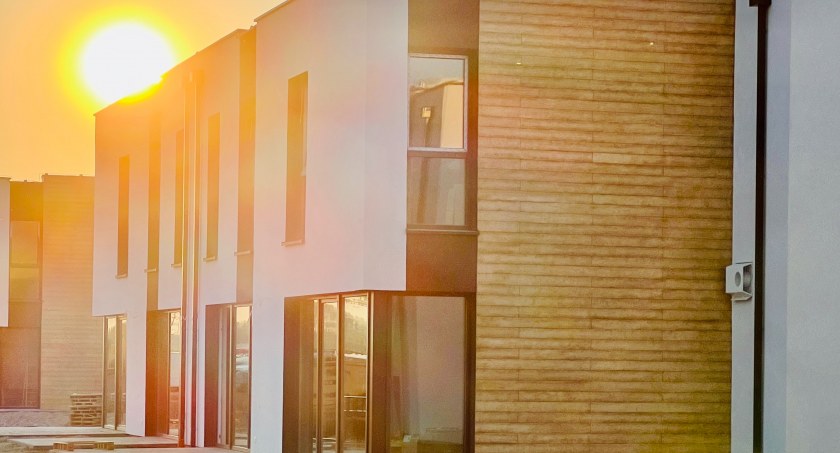 Na granicy Torunia powstaje nowe osiedle. Jego architektura będzie bronić się latami