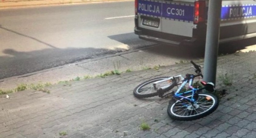 Wypadek w Toruniu. 13-latek wjechał pod koła samochodu