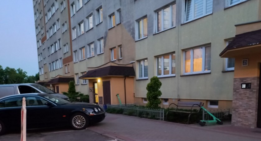 Tragedia w Toruniu. Młody mężczyzna wypadł z okna wieżowca