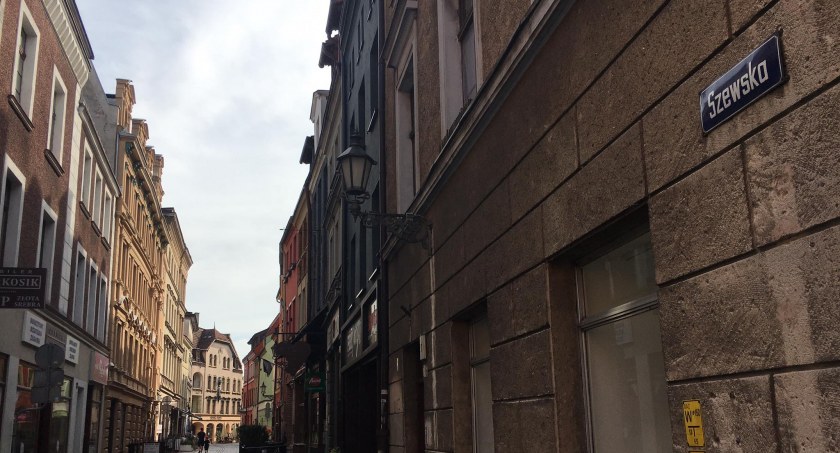 Demolka kebaba w centrum Torunia
