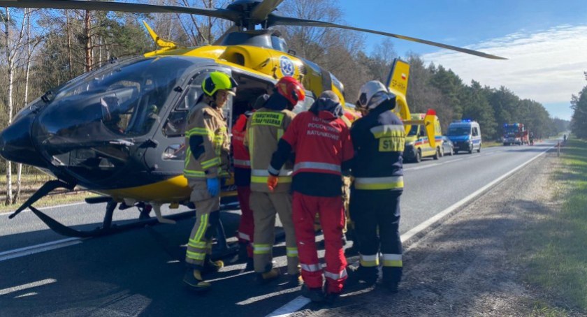 Wypadek pod Toruniem. Ciężarówka wjechała w 15-latkę