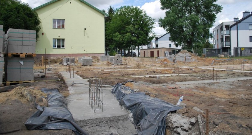 W wakacje ruszyła rozbudowa szkoły za ponad 12 mln zł [FOTO]