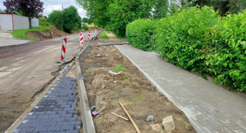 Powiat toruński. Trwa rozbudowa drogi za blisko 7 mln zł