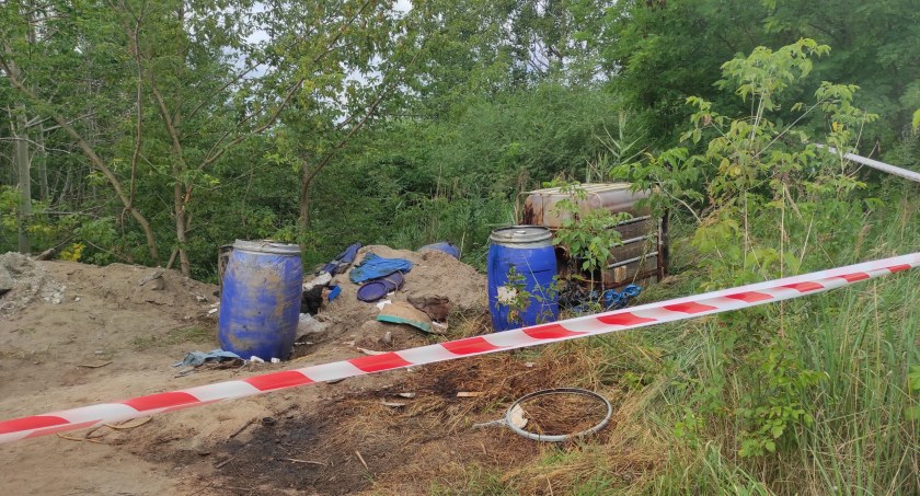 Bomba ekologiczna w Toruniu. Służby zabezpieczyły teren