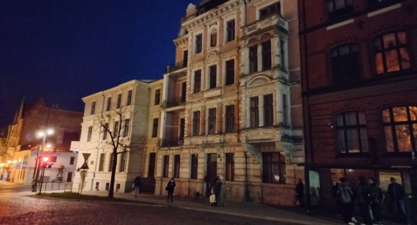 Kamienica w centrum Torunia jest na sprzedaż za fortunę