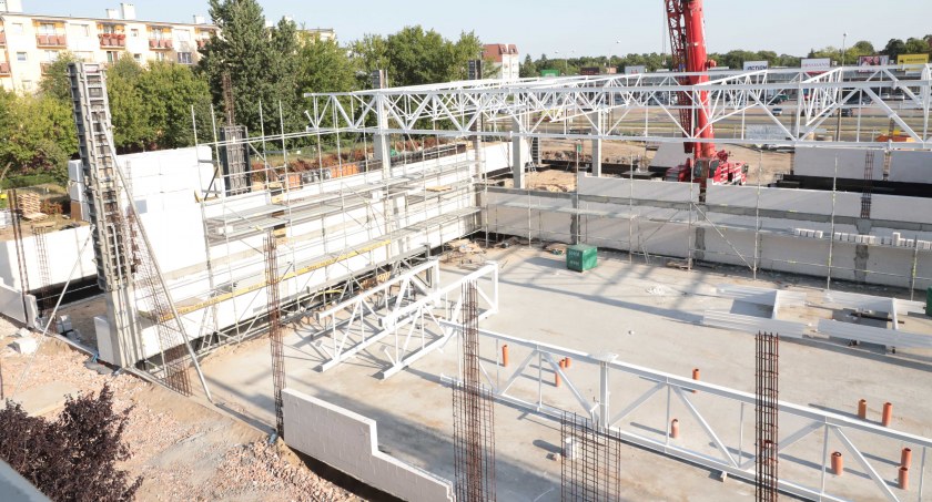 Toruń Plaza rośnie w ekspresowym tempie. W obiekcie pojawią się znane marki