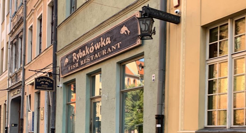 Nowa restauracja w centrum Torunia. Serwuje dania prosto znad morza