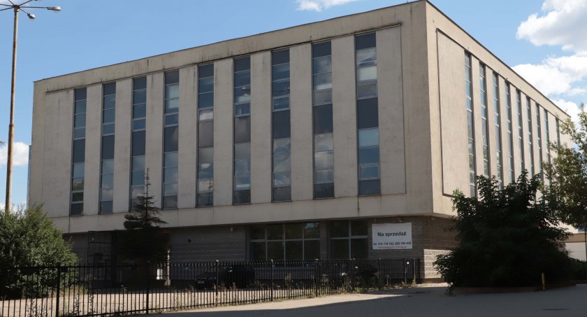 Telekomunikacyjny gigant sprzedaje budynek w Toruniu za miliony