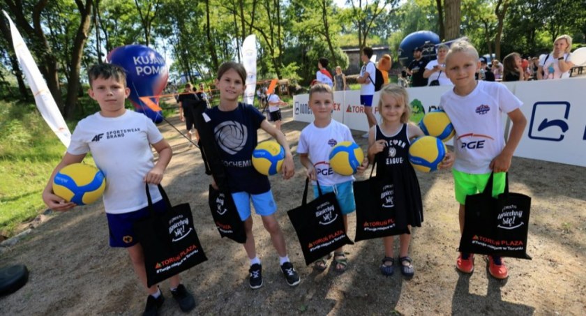 Początek wakacji na rodzinnym pikniku Toruń Plaza [FOTO]