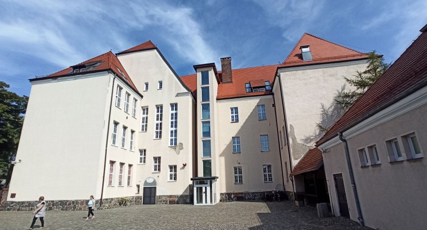 Toruńska firma wyremontuje szkołę za miliony złotych