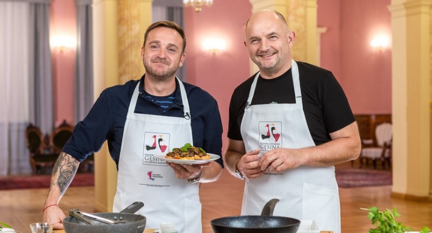 Marszałek Piotr Całbecki gotował z Mateuszem Gesslerem