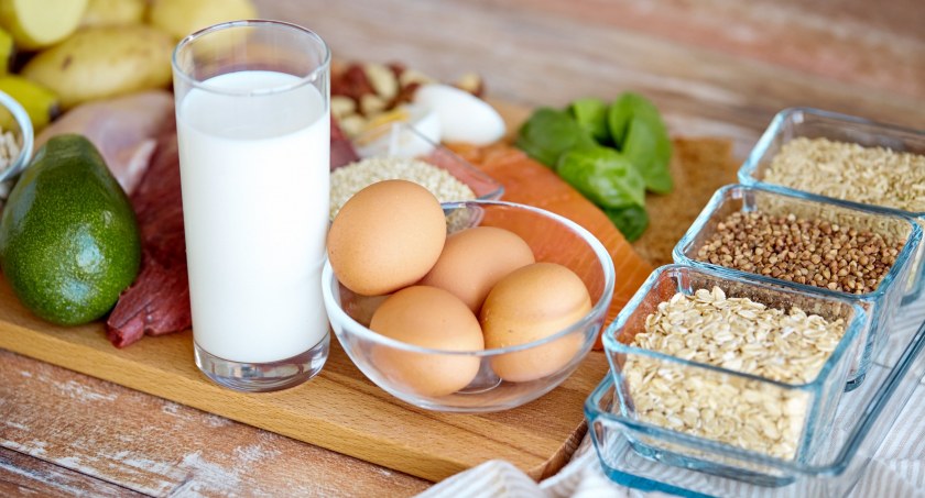Jaką dietę wybrać – na co zwrócić uwagę komponując jadłospis?