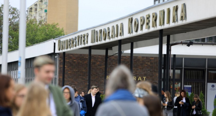 500+ dla studentów. Urząd Miasta Torunia czeka na zgłoszenia