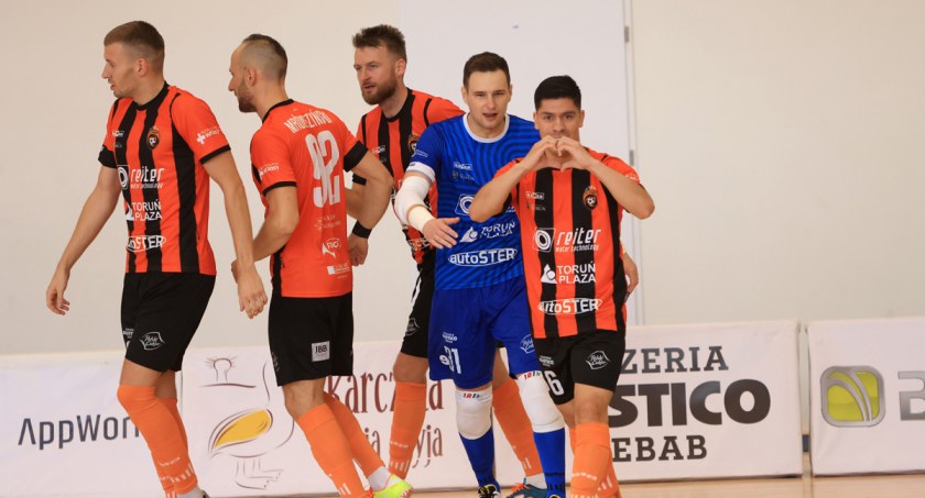 FC Toruń zagra z Widzewem Łódź. Bilety do wygrania na ototorun.pl