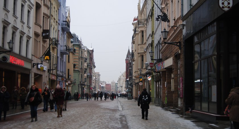 Uwaga! W centrum Torunia prowadzona jest podejrzana zbiórka uliczna