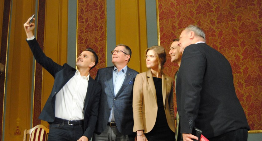 Bezpieczna Polska w bezpiecznej Europie. Eksperci debatowali w Toruniu 