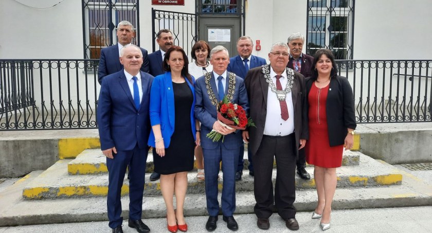 Wójt Obrowa Andrzej Wieczyński z absolutorium i wotum zaufania [FOTO]