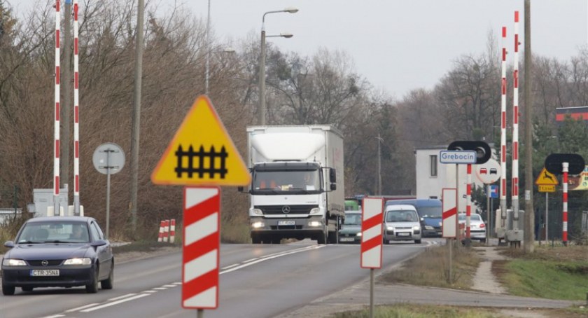 Kierowcy nadal będą stać w korkach. Toruń odkłada ważną inwestycję