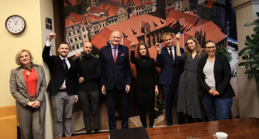 Oto najzdolniejsi absolwenci Uniwersytetu Mikołaja Kopernika w Toruniu